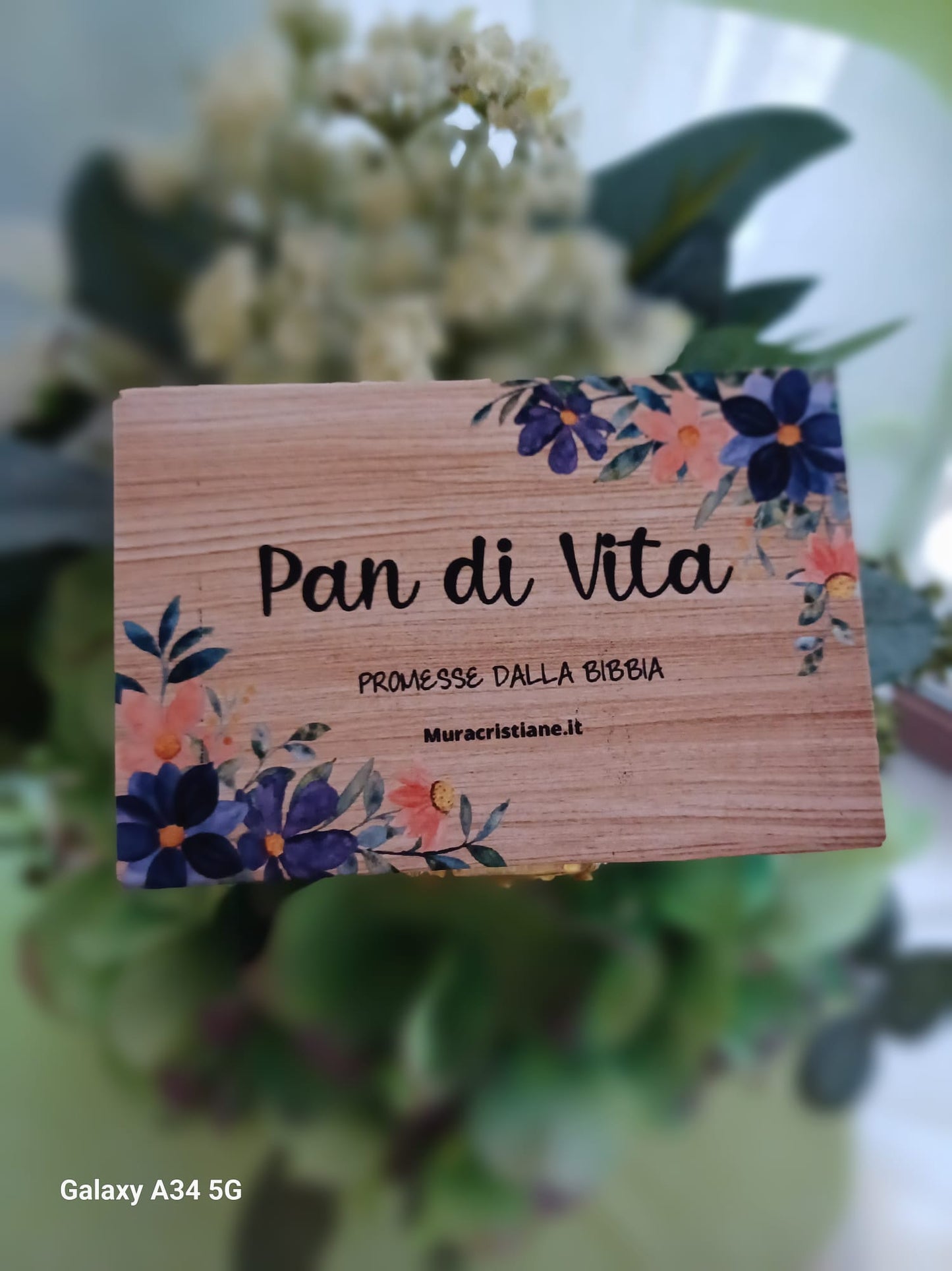 PANE DI VITA scatola legno con chiusura 160 cartoncini colorati con preziose promesse tratte dalla Parola di Dio.