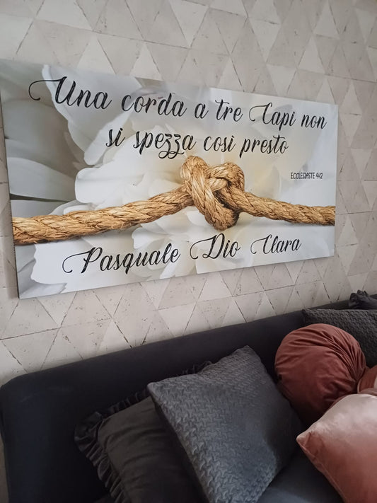 stampa su tela "UNA CORDA A TRE CAPI NON SI SPEZZA COSì PRESTO" fiore grigio personalizzabile con nomi